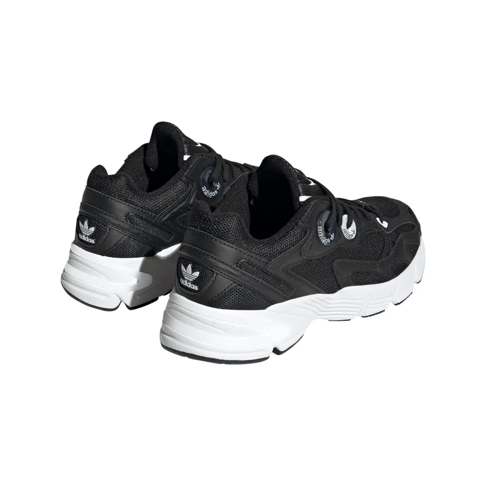 adidas Womens Astir - Black / White