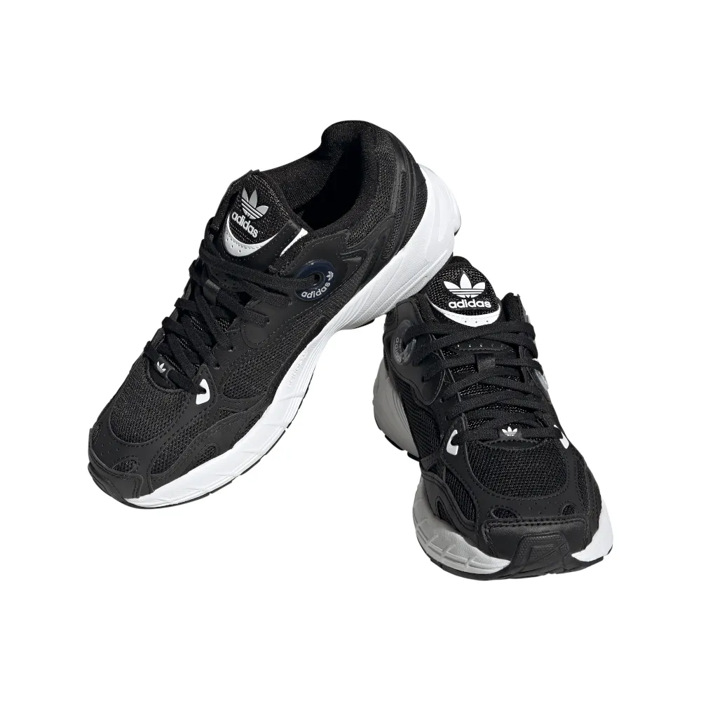 adidas Womens Astir - Black / White
