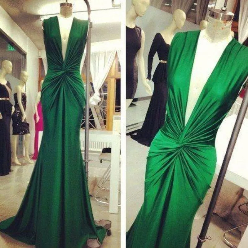 Bridelily Emerald Green Mermaid Evening Gowns 2019 Deep V Neck Ruched Sexy Long Prom Dresses
