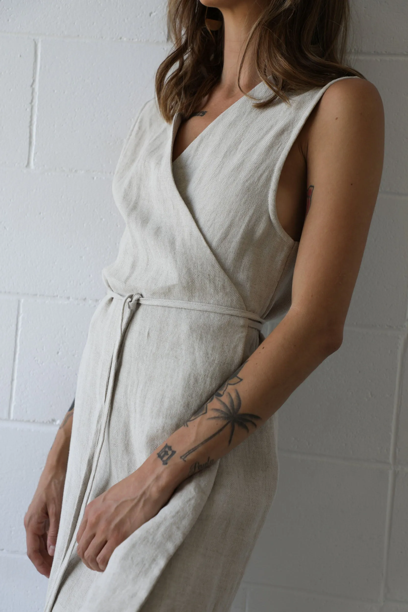 SOUTHSIDE LINEN WRAP DRESS