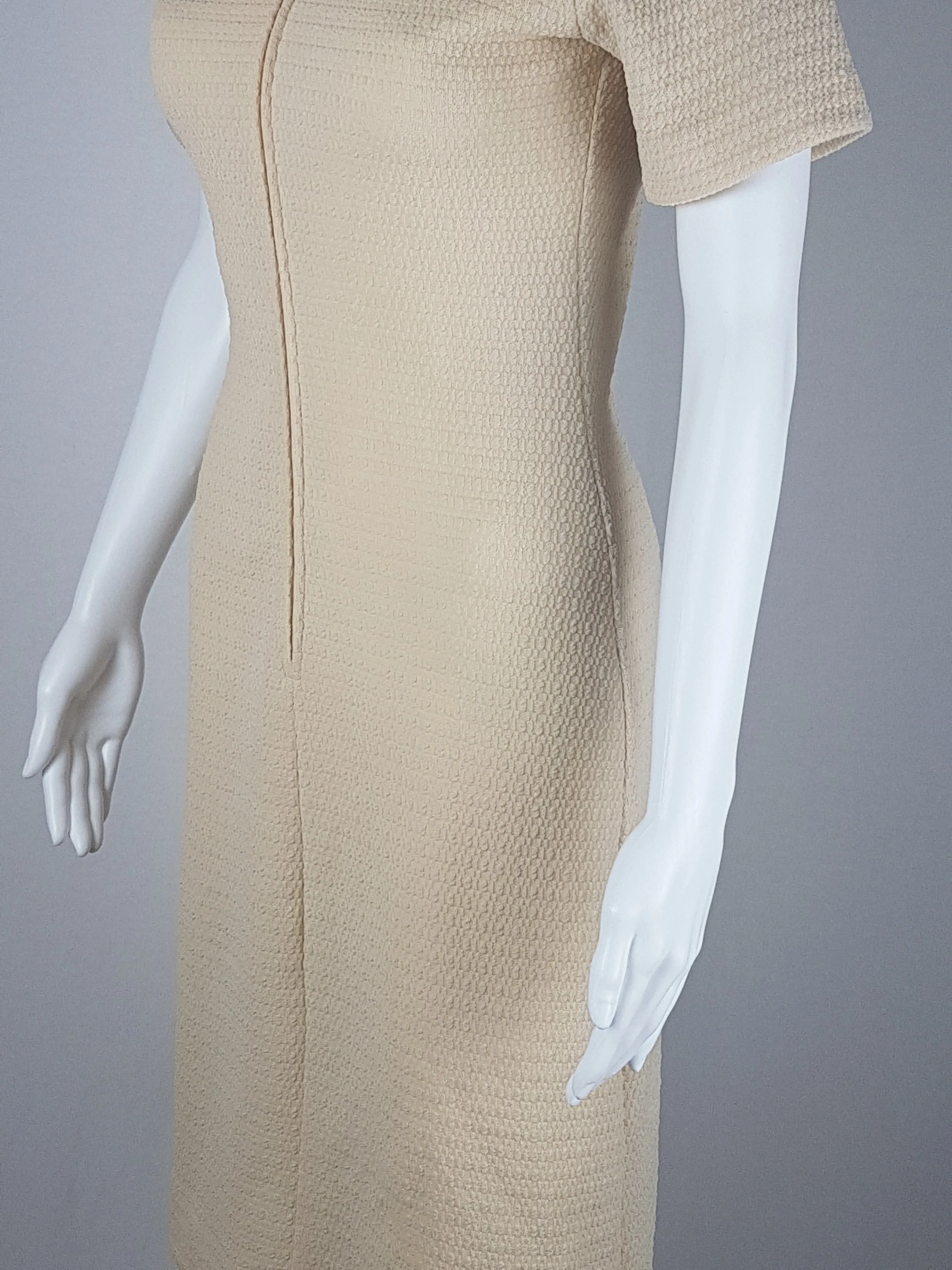 Vintage 1960's Cream and White Bow Detail Shift Dress